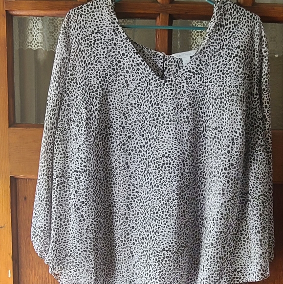 Women's black an white small leopard print size 1x - Picture 1 of 5